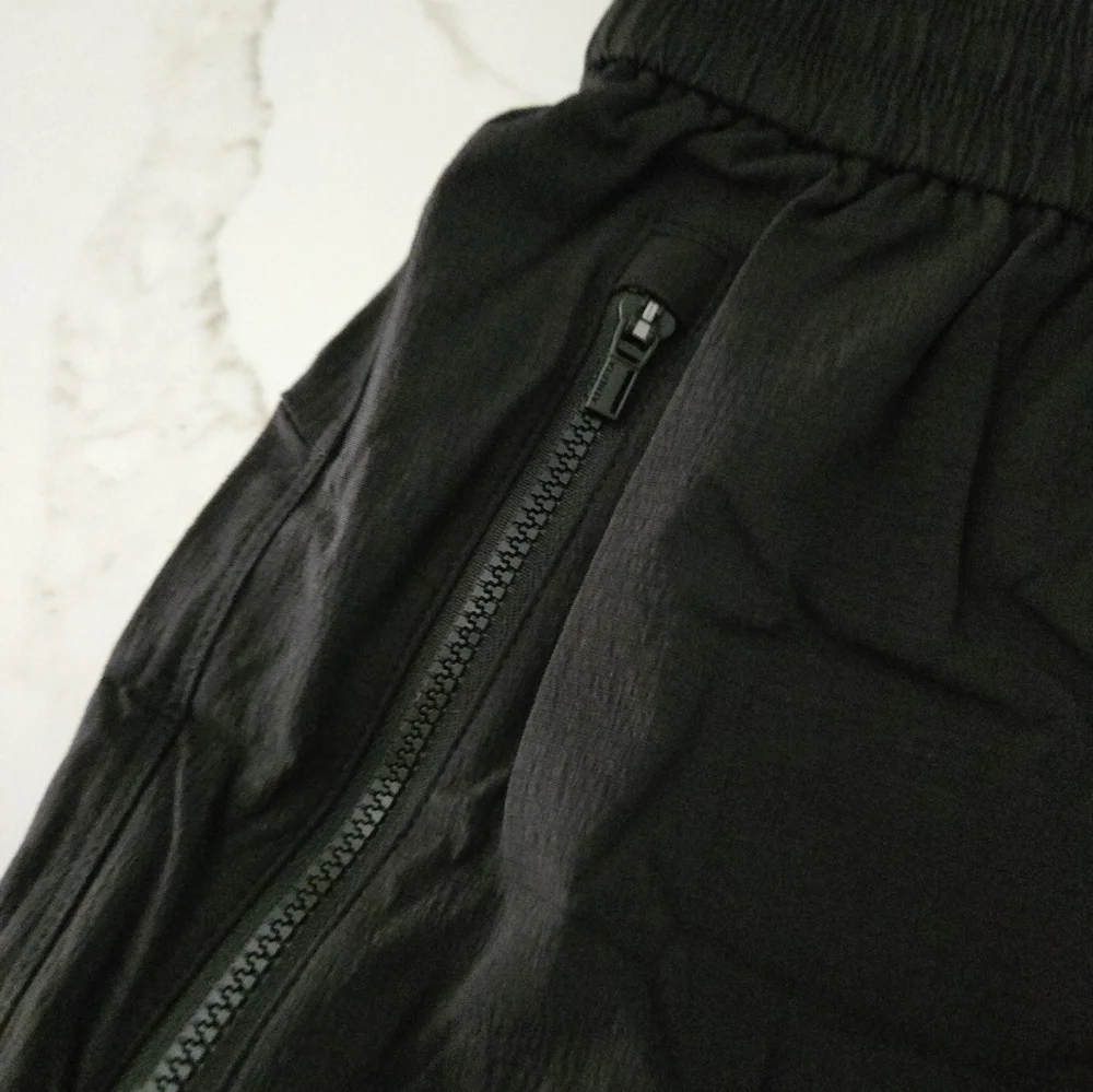NWT Athleta Trekkie North Short